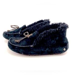 UGG Alena Indoor Outdoor Moccasin Slippers Womens Size 7 Black Suede Sheepskin